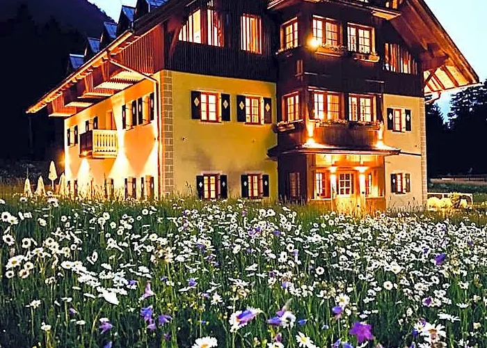 Natura Boutique Chalet Wellness Spa